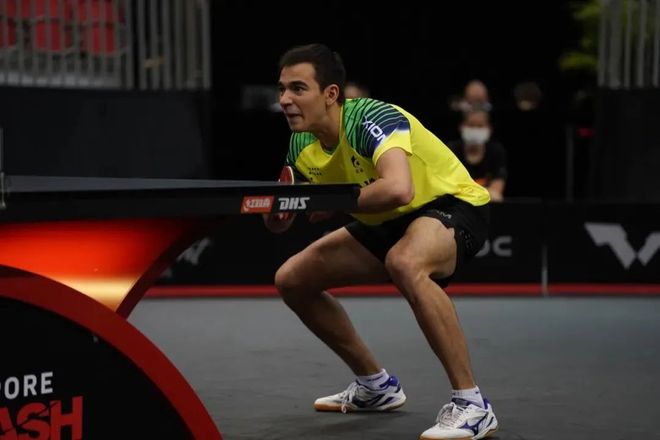 通过他的 通过他的