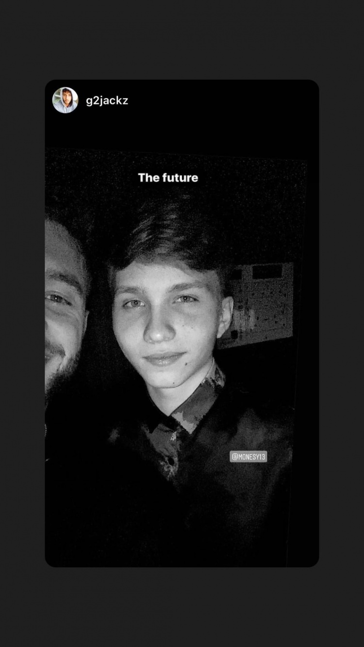 其禁区触球 其禁区触球